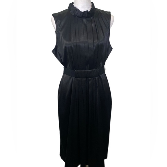 Simply Vera Vera Wang Dresses & Skirts - Simply Vera Wang Sheath Dress Size L Black Ruffle Collar Pleated Belted Party